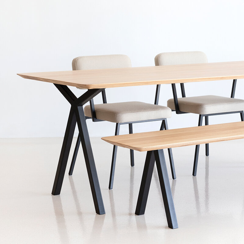 Design Dining Bench | Slim X-type Bench Steel black powdercoating | Walnut naturel lacquer | Studio HENK | 