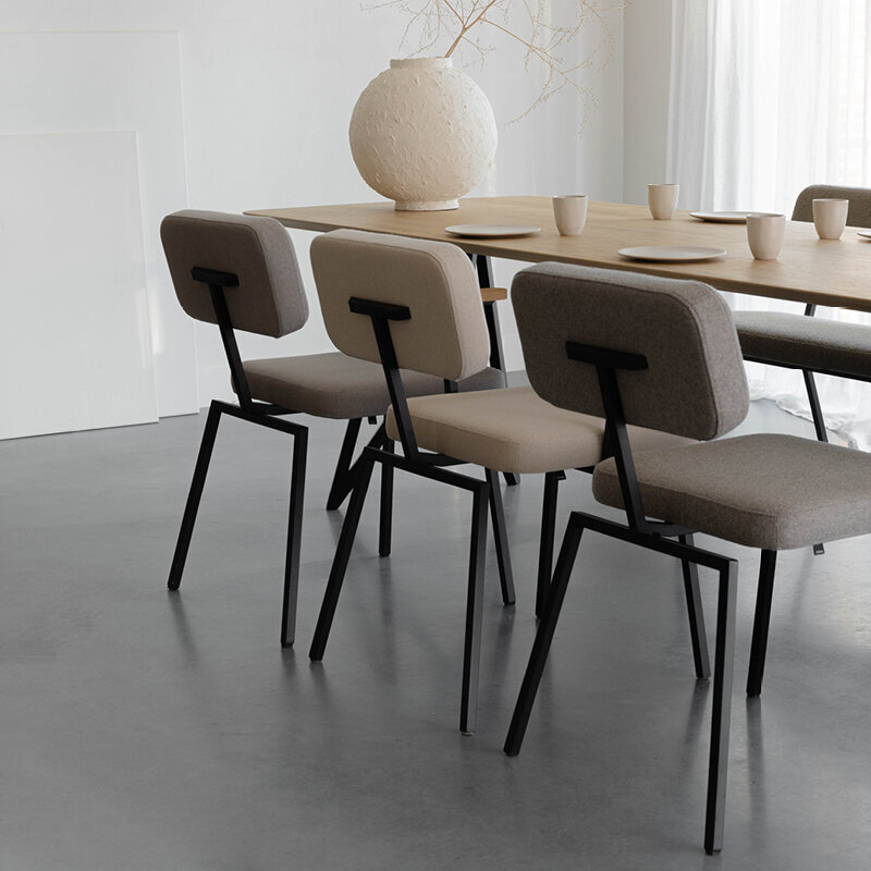 Design modern dining chair | Ode Chair without armrest Beige facet beige1037 | Studio HENK| 