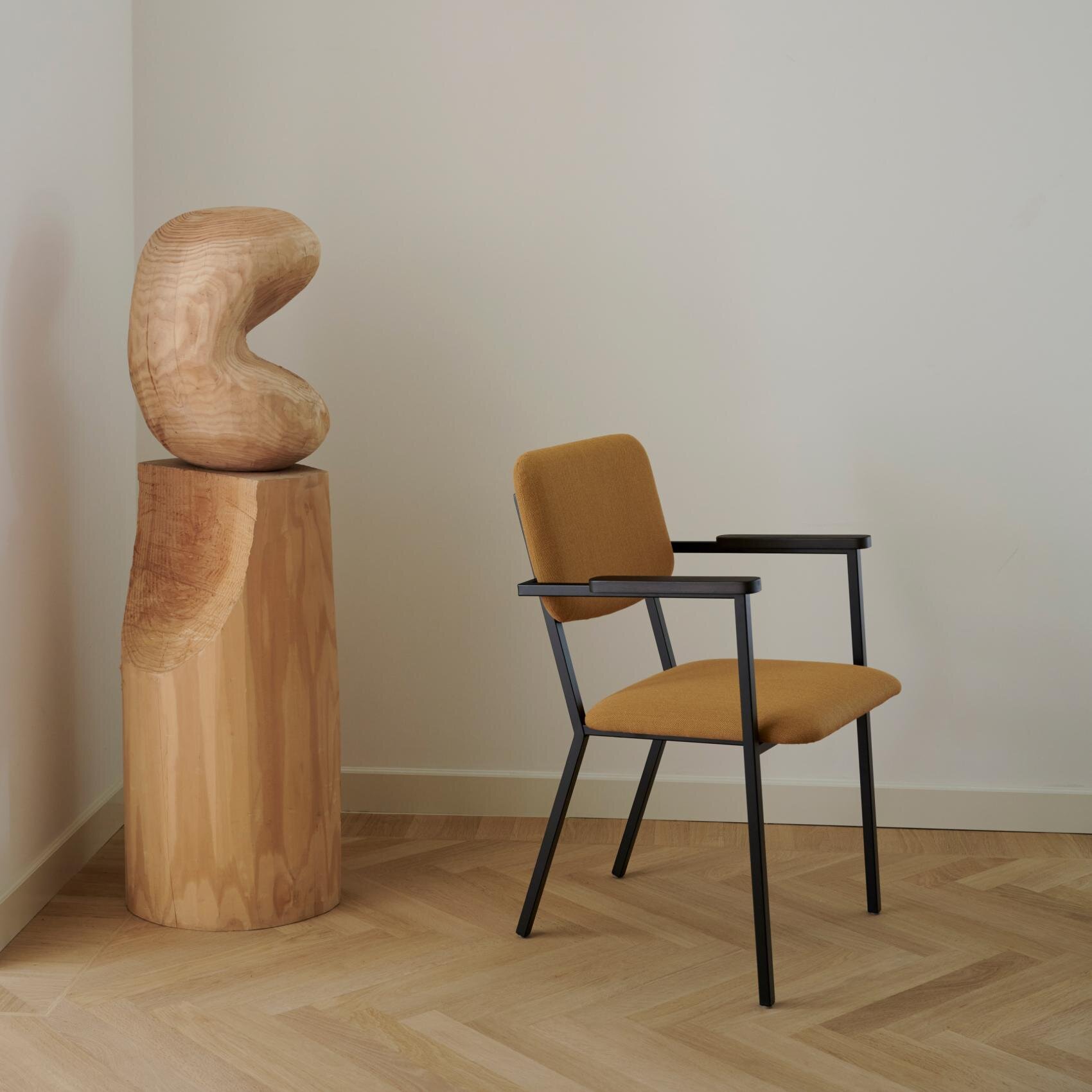 Design modern dining chair | Co Chair with armrest Light Brown brema sand03 | Studio HENK | 
