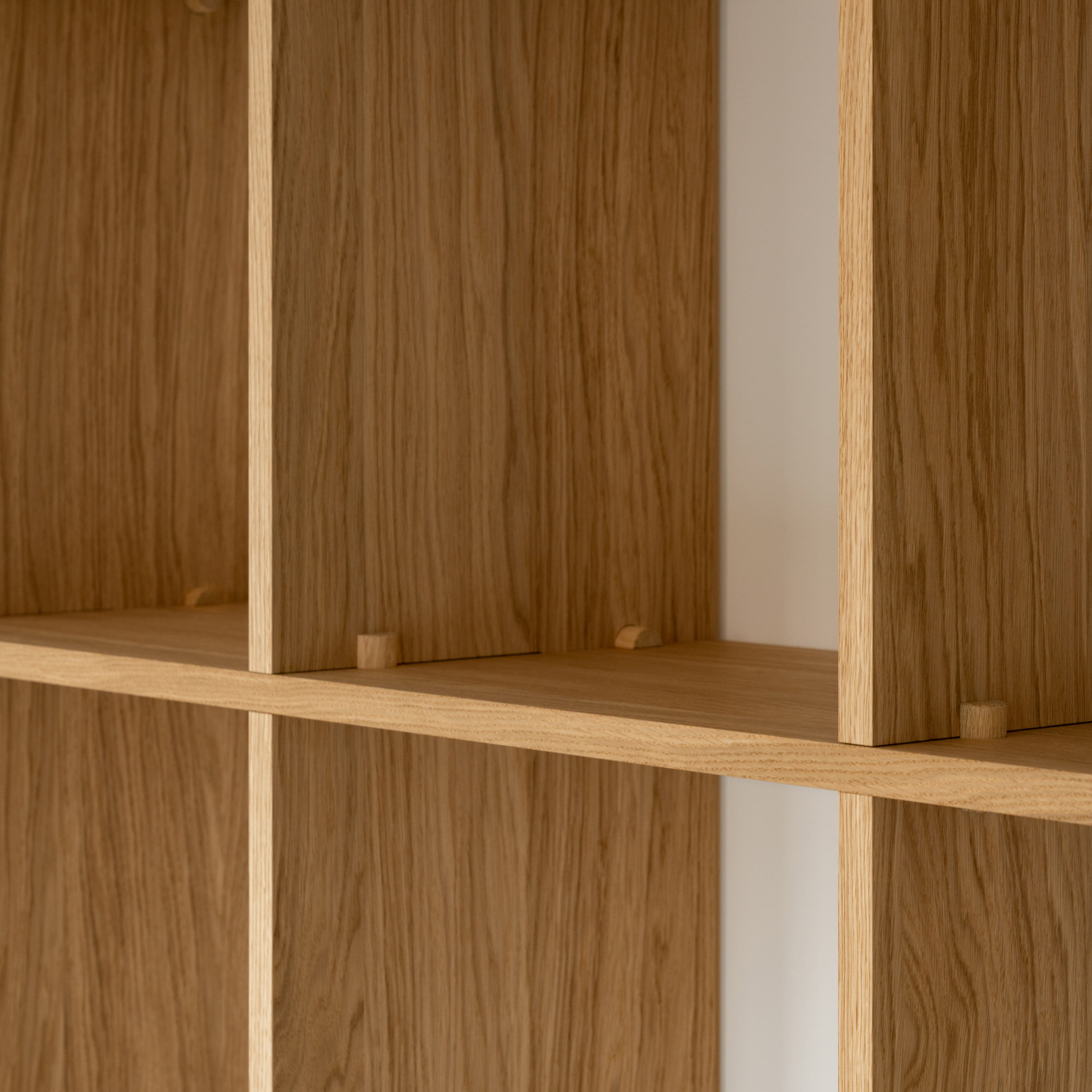 Design cabinet | Column Cabinet 24 Oak natural light | Studio HENK | 